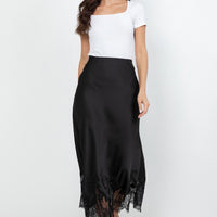 FALDA SATIN CON ENCAJE
