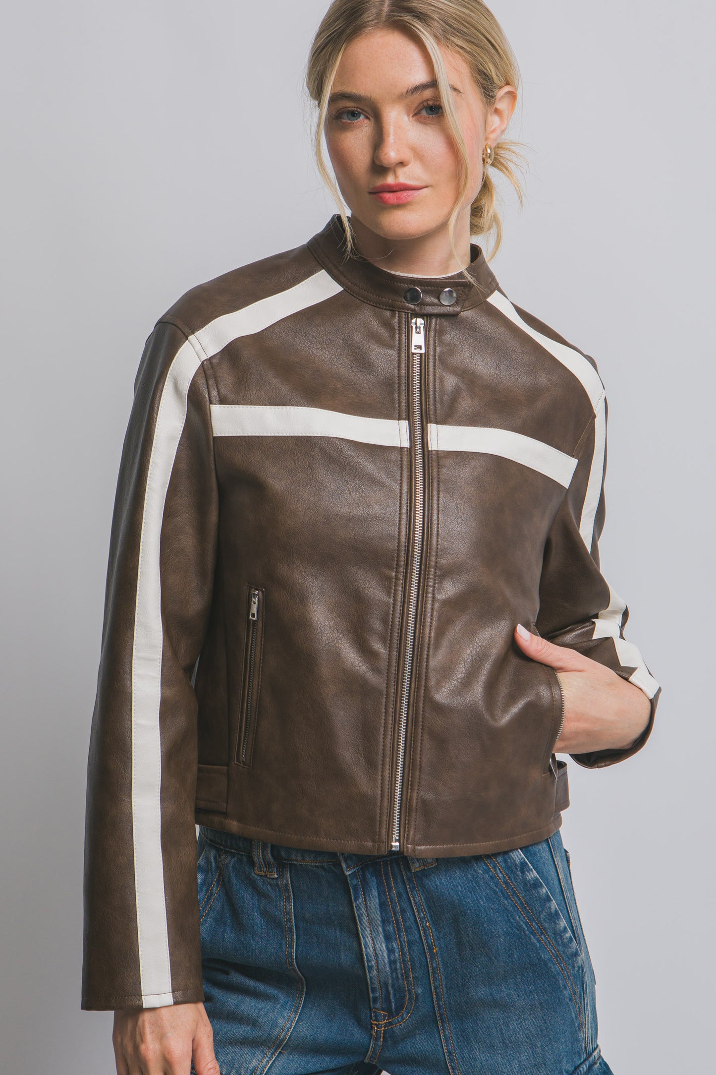 CHAQUEDA CUERO SINTETICO CON RAYAS