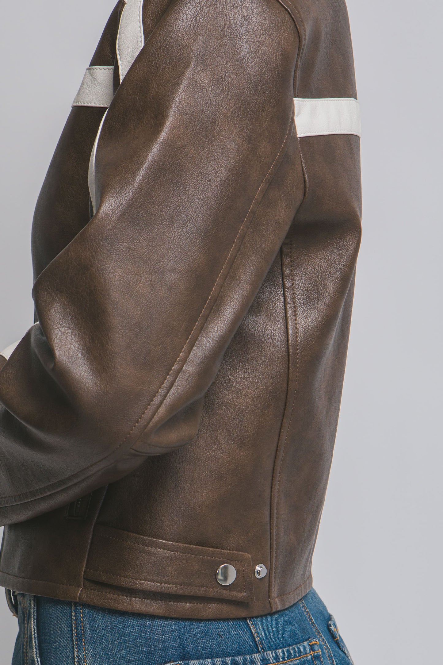 CHAQUEDA CUERO SINTETICO CON RAYAS