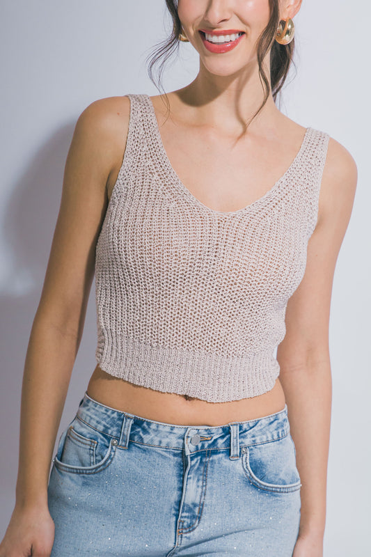 BLUSA CON CRUCE TRASERO
