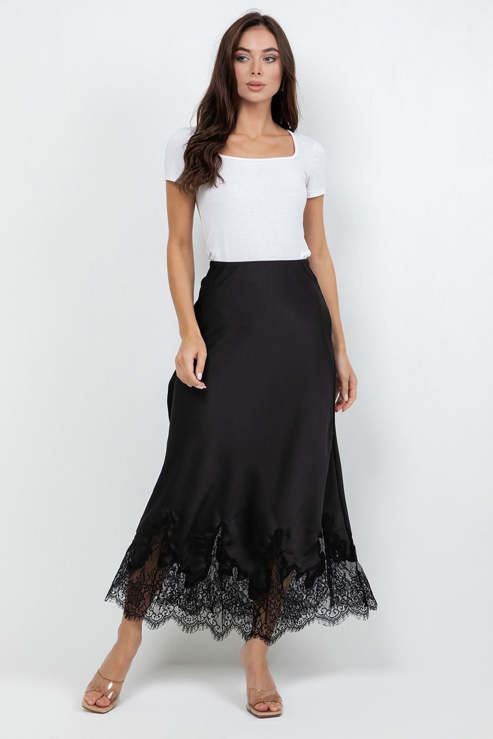 FALDA SATIN CON ENCAJE